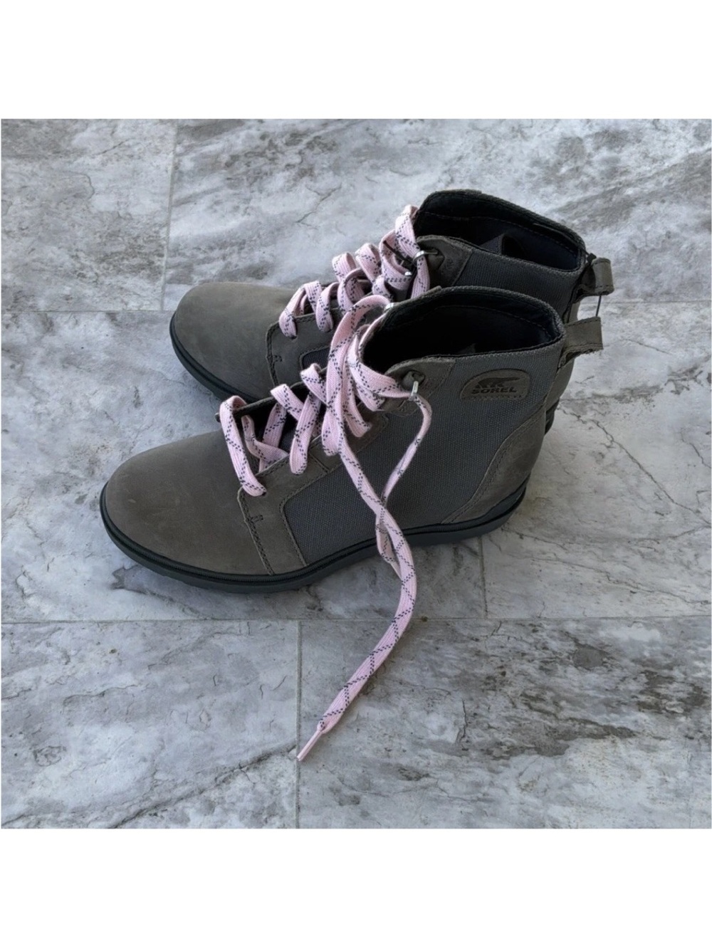 Sorel Gray Ankle Boots with Light Pink Laces